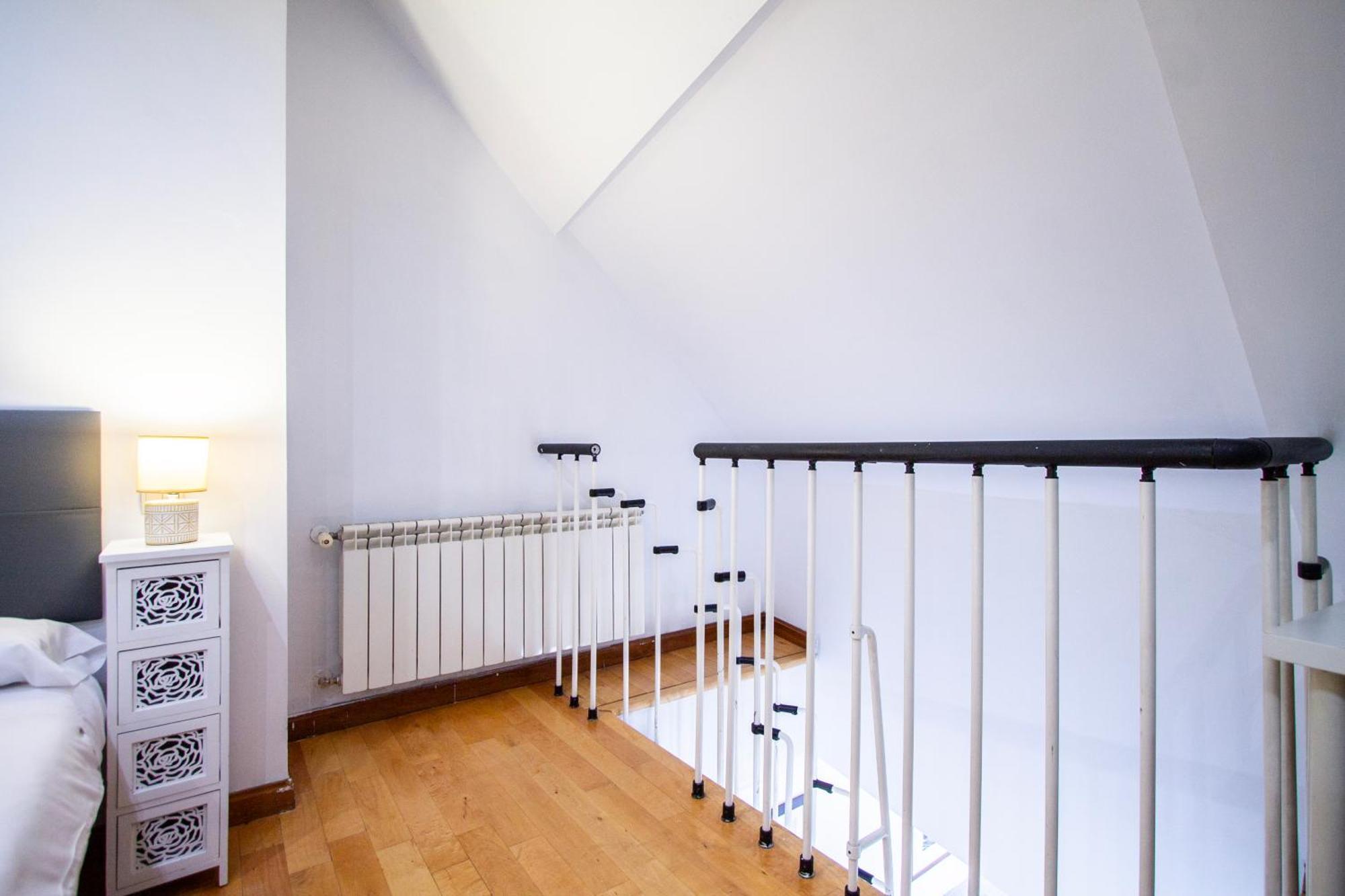 Apartamentos Adelfas Madrid Exteriör bild