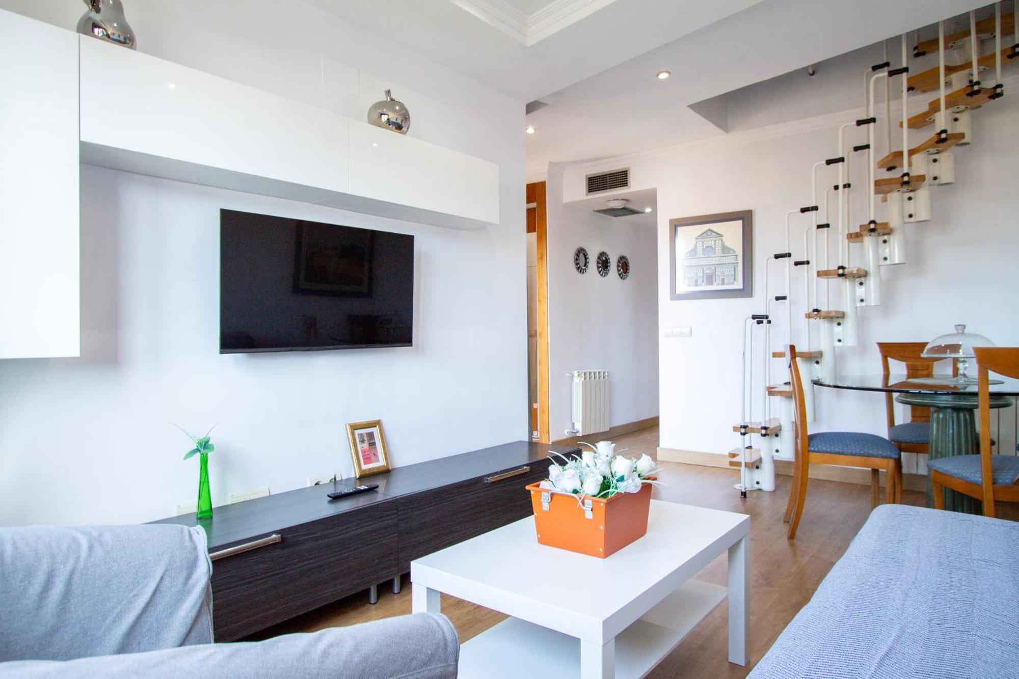 Apartamentos Adelfas Madrid Exteriör bild