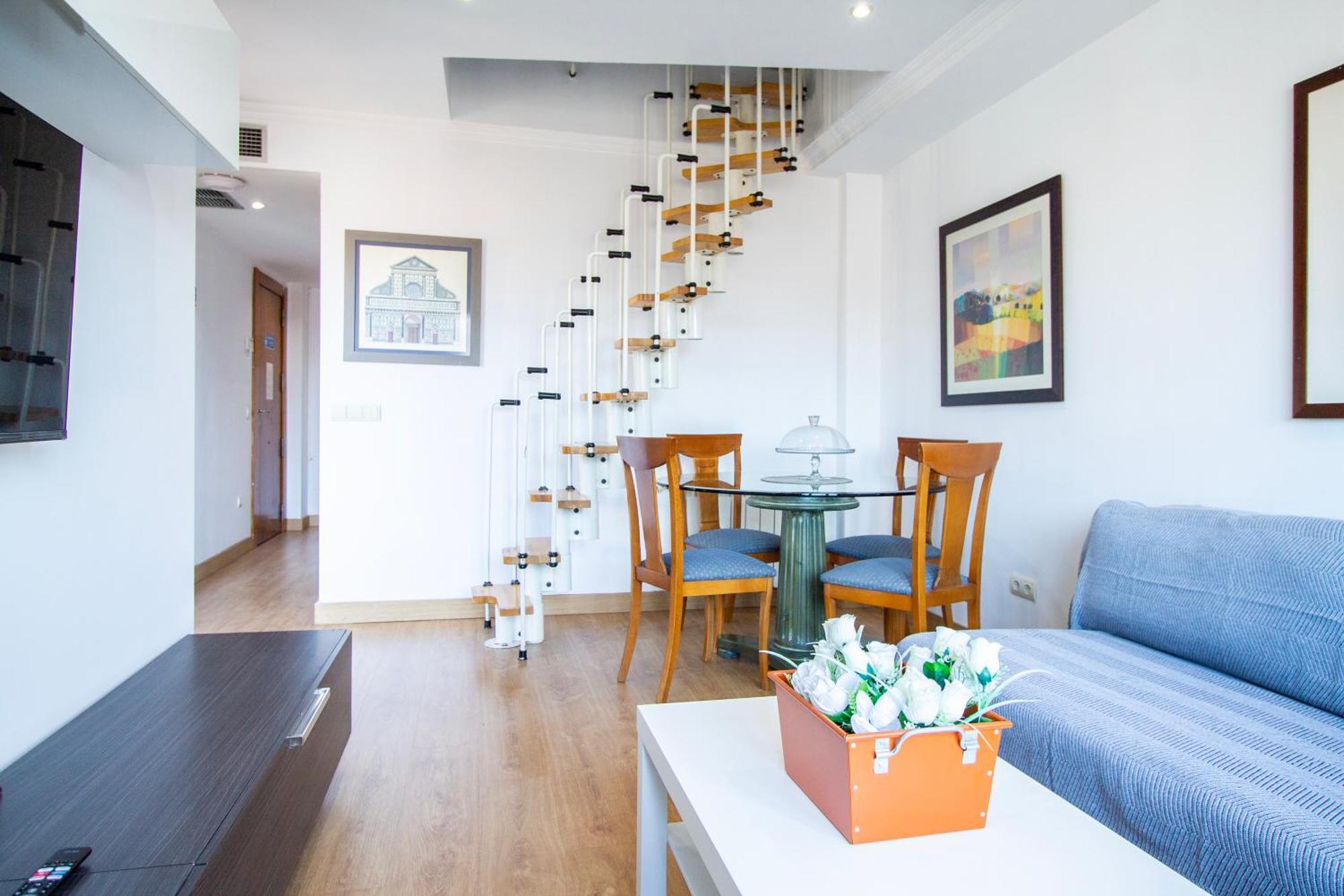 Apartamentos Adelfas Madrid Exteriör bild