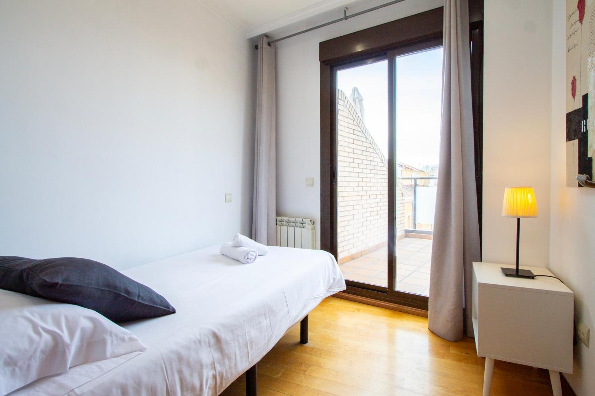 Apartamentos Adelfas Madrid Exteriör bild
